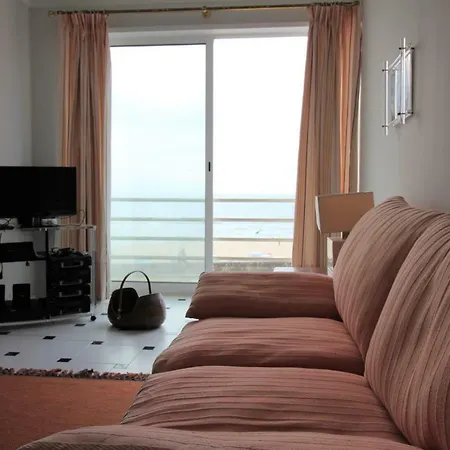 Beach Front Spot شقة